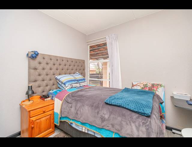 3 BEDROOM TOWNHOUSE FOR SALE IN DOUGLASDALE